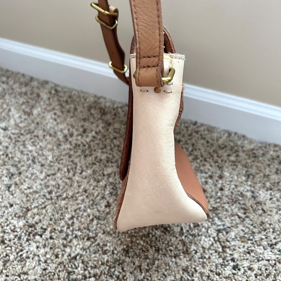 MADEWELL The Abroad Tan Leather ColorBlock Crossbody Shoulder Bag Flip Top - Picture 2 of 10
